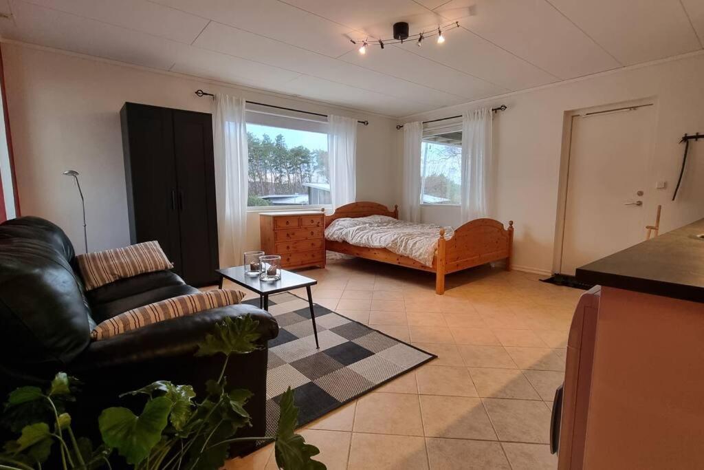 Quiet And Comfy With Swimming Pool Apartment Onsala Ngoại thất bức ảnh